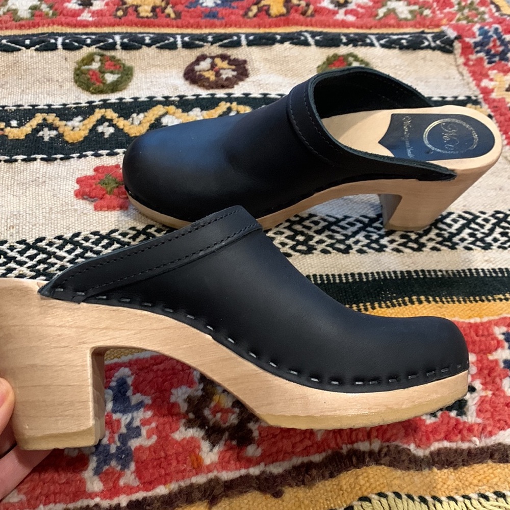 No.6 clog